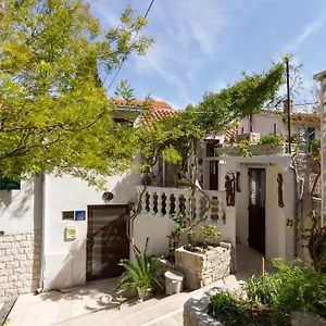 Varos , Split Croacia